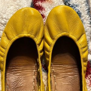 Tieks size 9 mustard